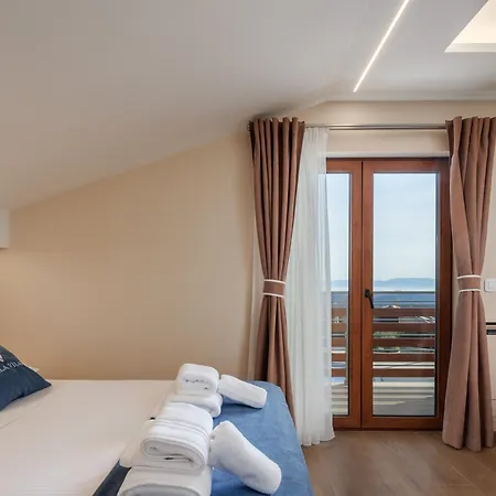 Vilani & Pool - Happy Apartmán Crikvenica