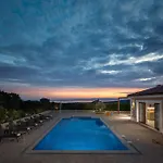 Vilani & Pool - Happy تْسْغيكفانِتْسا