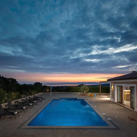 Vilani & Pool - Happy Crikvenica