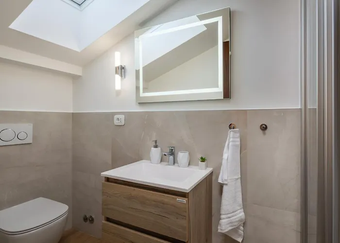 Vilani & Pool - Happy Apartment Crikvenica