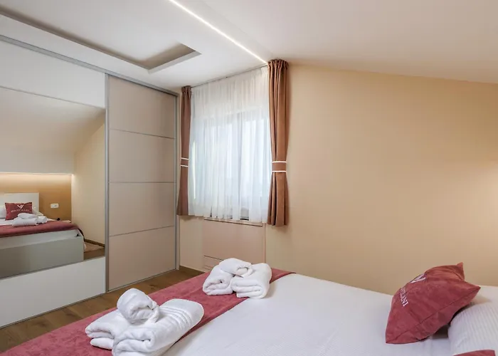 Vilani & Pool - Happy Apartament