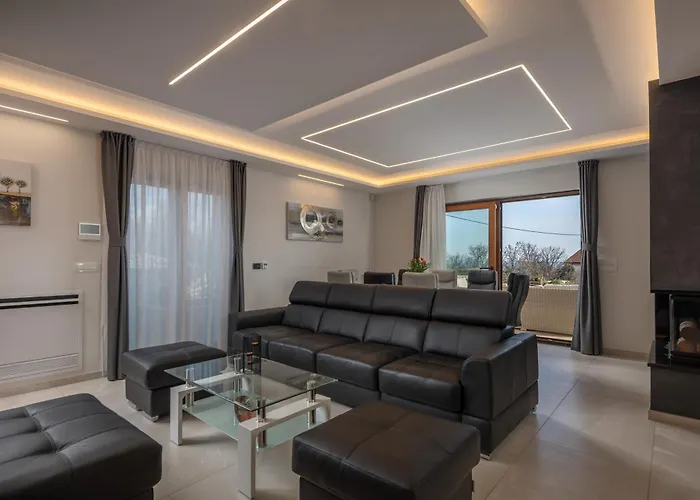 Vilani & Pool - Happy Apartment Crikvenica