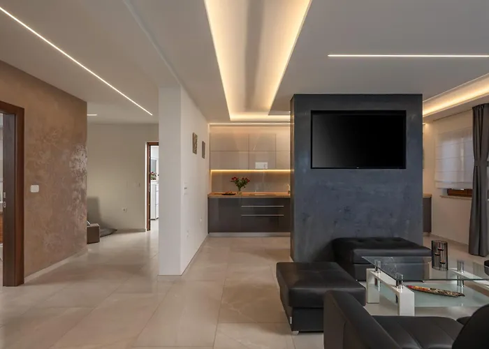 Apartment Vilani & Pool - Happy
