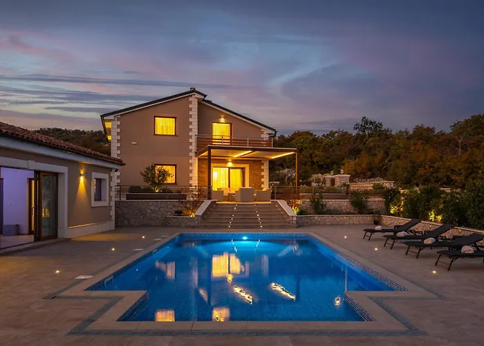 Apartment Vilani & Pool - Happy